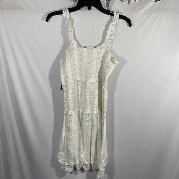 NWT‎ Isabella Rose [ Large ] Villa Smocked Cover-Up Dress in White/Silver - Picture 2 of 12